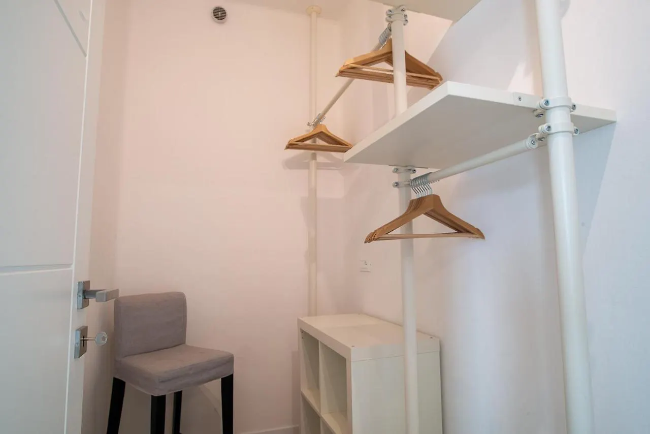 Br Treviso Train Station Apartments