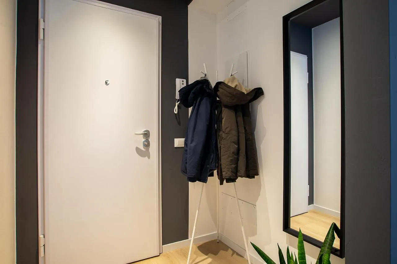 Br Treviso Train Station Apartments