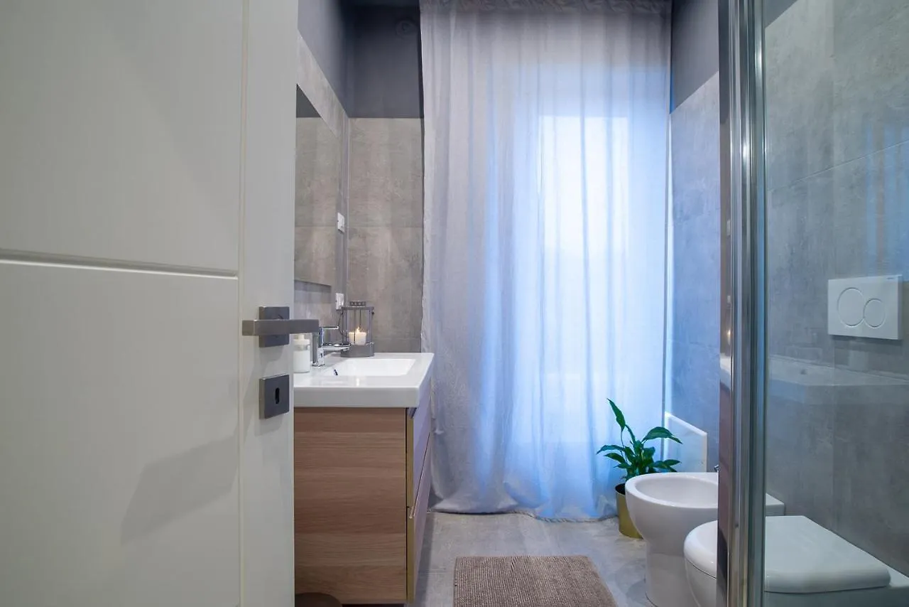 Br Treviso Train Station Apartments