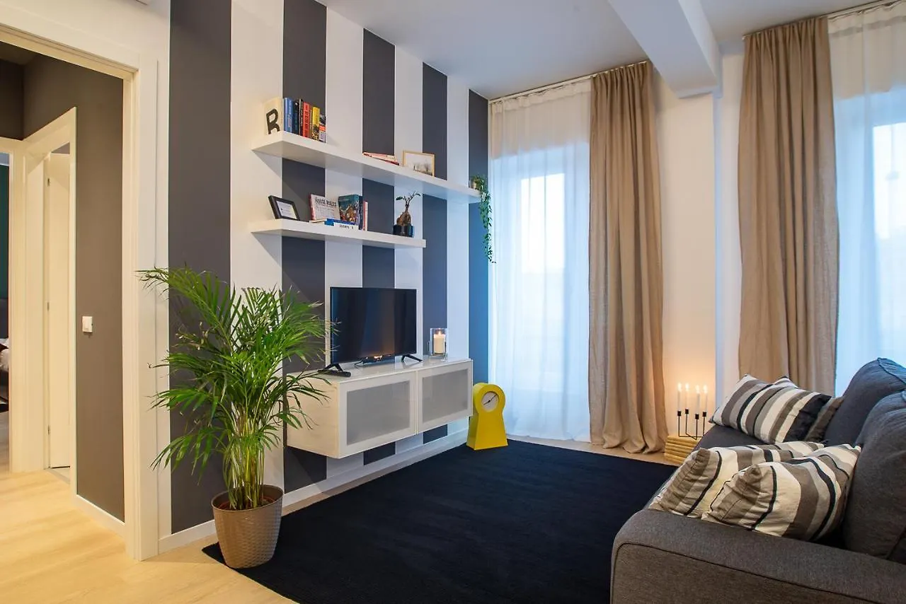 Br Treviso Train Station Apartments