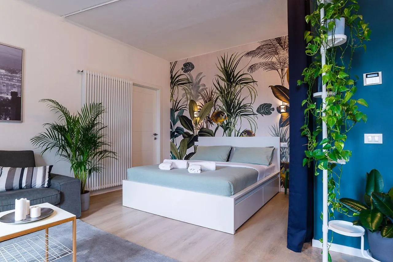 Br Treviso Train Station Apartments 0*,